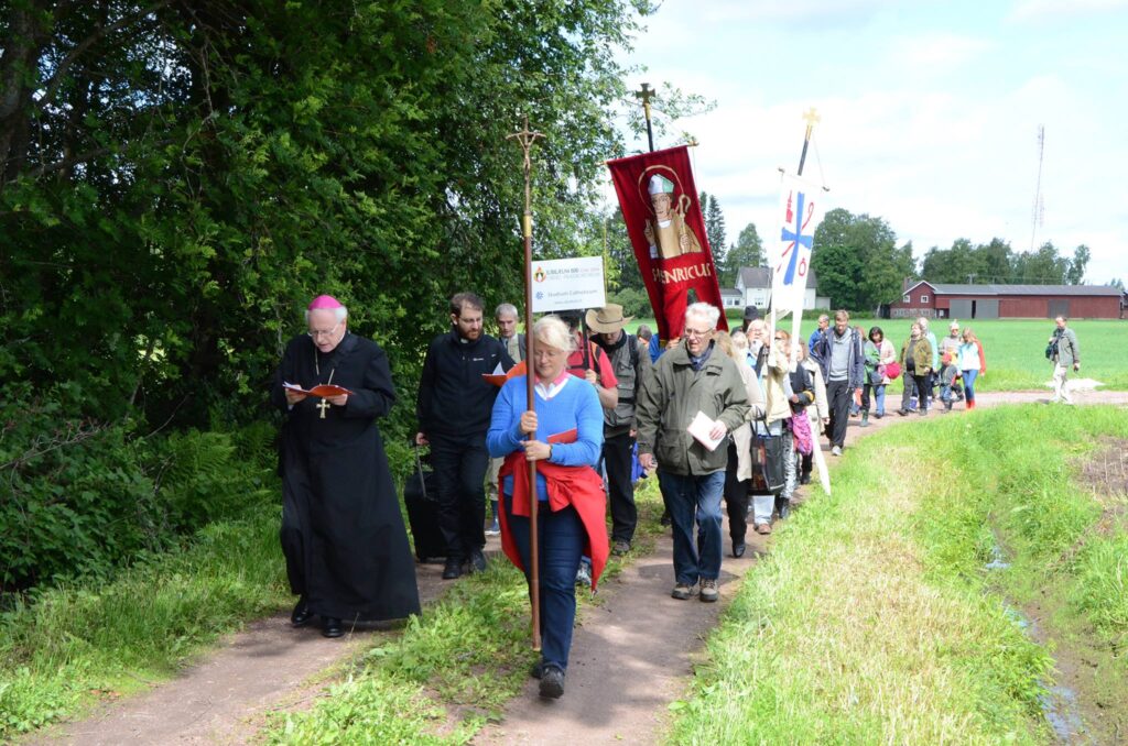 Pelo mundo, a Igreja cresce em número de sacerdotes, batizados e ações evangelizadoras - Jornal O São Paulo