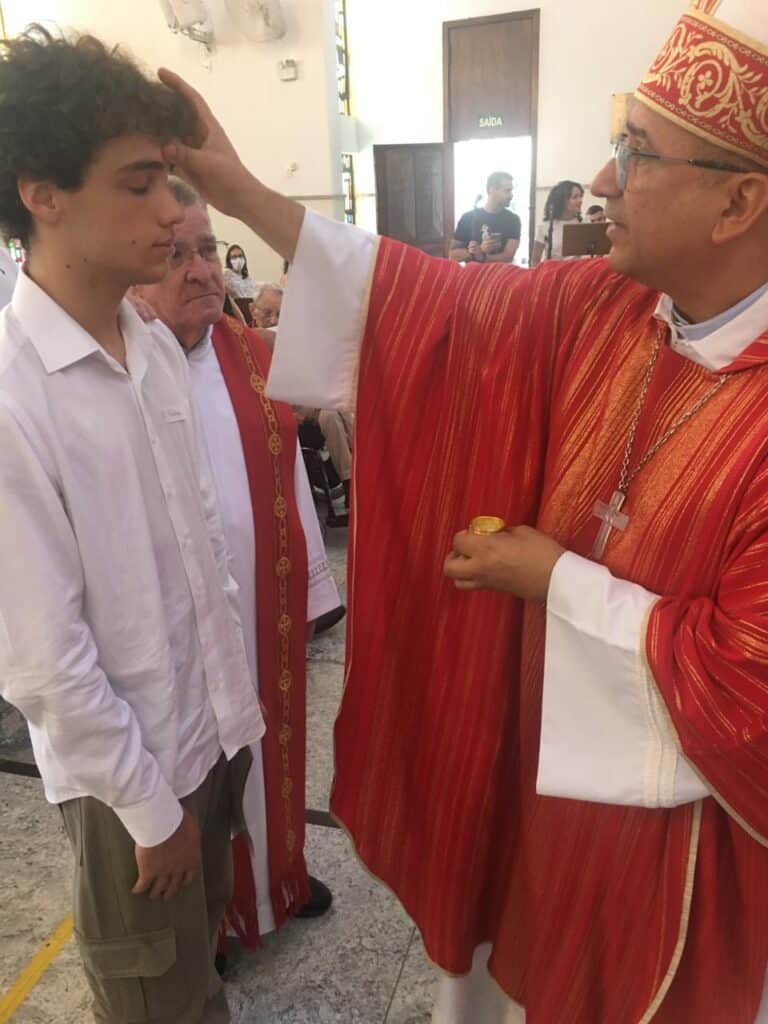 Crismas e formações mobilizam paróquias na Região Sé - Jornal O São Paulo