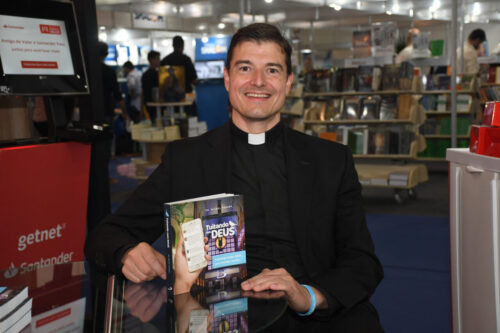 Padre Michel Remery: ‘Fazer perguntas e buscar respostas deve nos incentivara ser missionários do tempo presente’ - Jornal O São Paulo