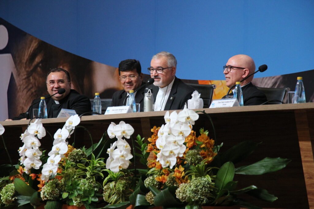 Como fizeram os apóstolos, escutar o Espírito, para encontrar respostas e levar adiante do projeto do Reino - Jornal O São Paulo