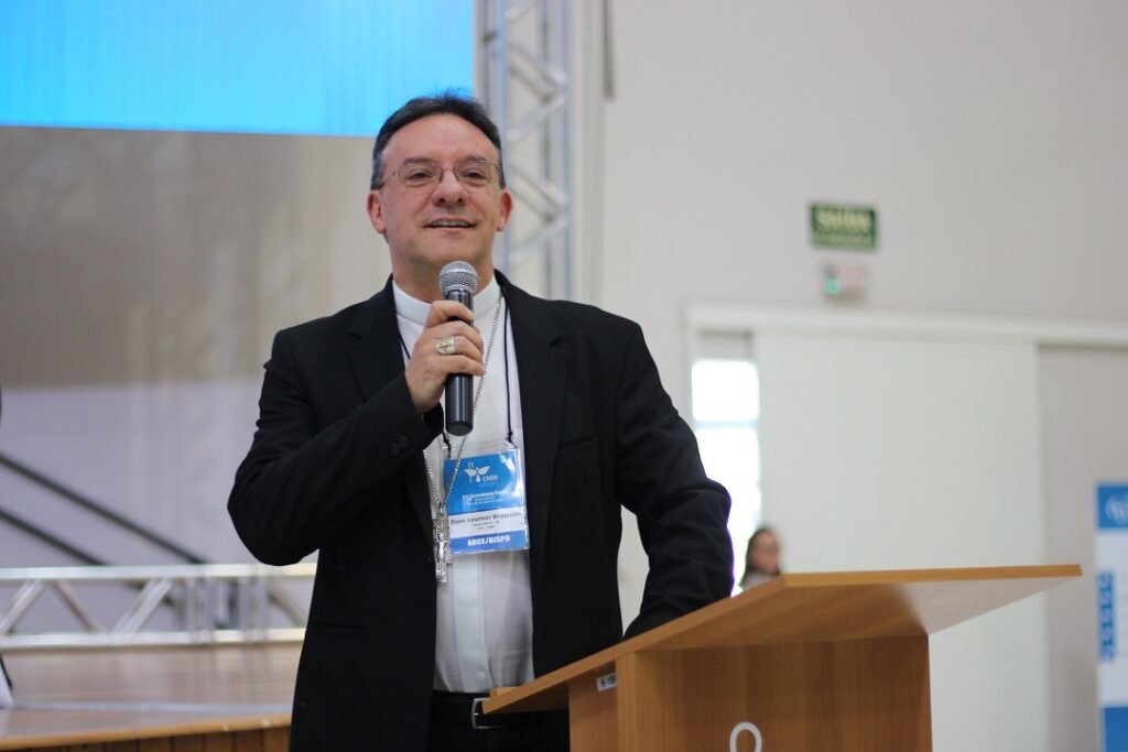 61ª AG CNBB: Presidente da comissão explica como está organizado o instrumento de trabalho do Tema Central - Jornal O São Paulo