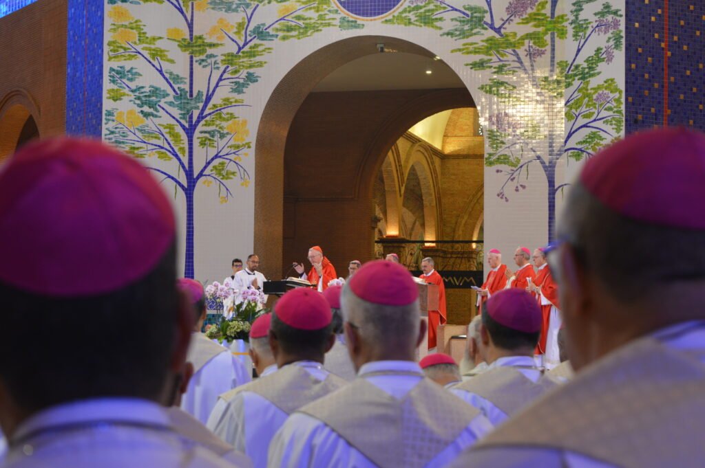 Em retiro, bispos do Brasil refletem sobre a comunhão, participação e missão - Jornal O São Paulo