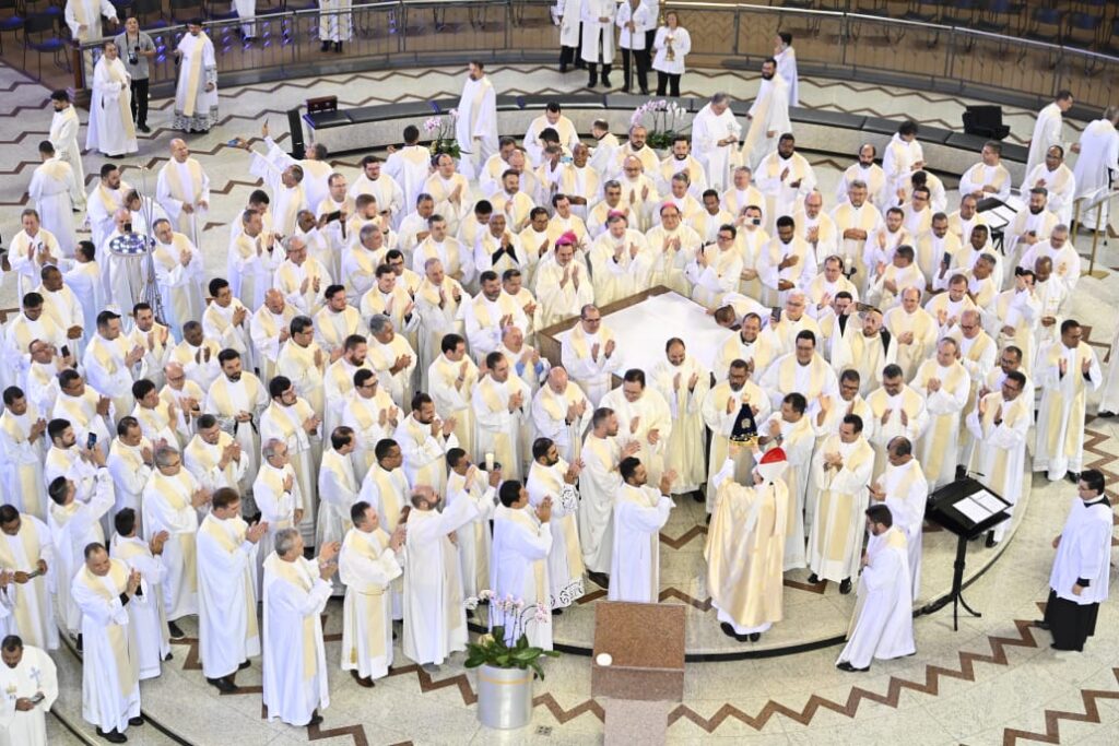 19º ENP é concluído com presbíteros empenhados em ser testemunhas da esperança - Jornal O São Paulo