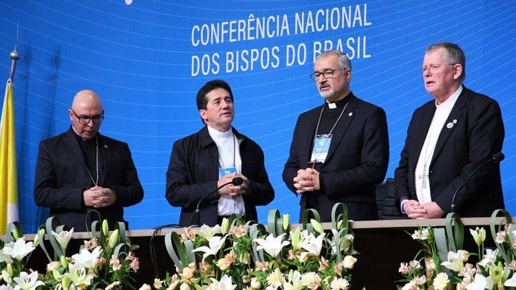Presidência da CNBB encerra 61ª AG pedindo união pela causa do Evangelho e da vida - Jornal O São Paulo