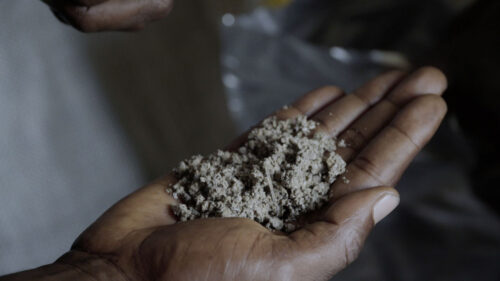 Serra Leoa: Presidente declara emergência nacional devido ao abuso de drogas - Jornal O São Paulo