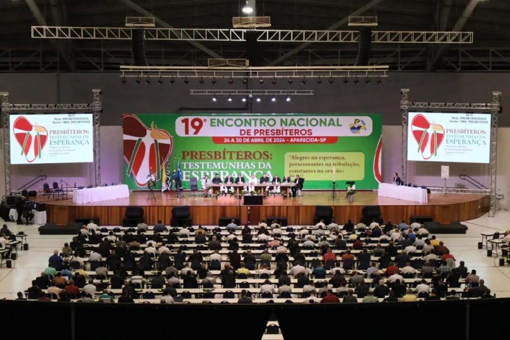 No 19º ENP, presbíteros reforçam o compromisso de ser testemunhas da esperança - Jornal O São Paulo