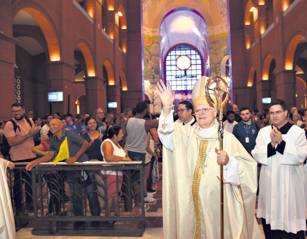 Fiéis da Arquidiocese rogam à Mãe Aparecida: ‘Maria, vem conosco caminhar’ - Jornal O São Paulo