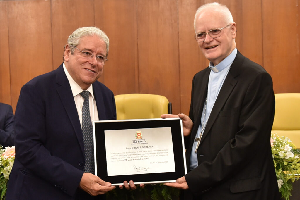 Rádio 9 de Julho é homenageada na Câmara Municipal de São Paulo