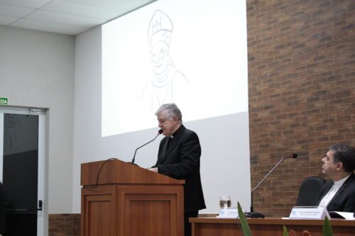 Para ecônomos do Brasil, Núncio Apostólico afirma que transparência na gestão é parte da identidade da Igreja - Jornal O São Paulo