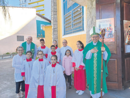 Dom Edilson Silva preside missas e conhece projetos pastorais na Região Lapa - Jornal O São Paulo