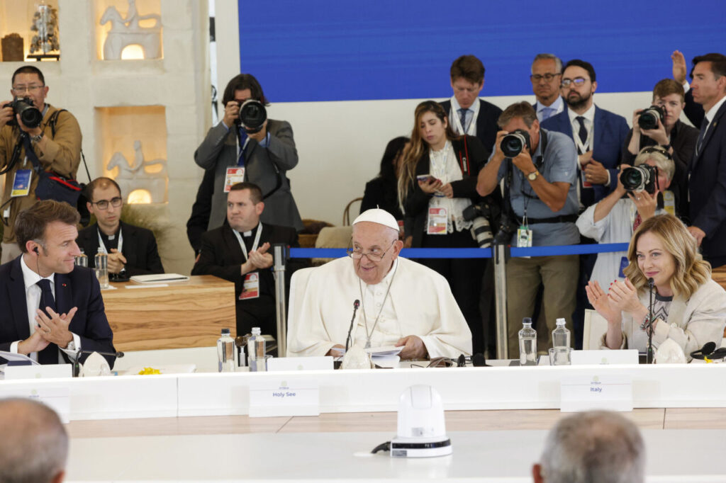 Papa ao G7: a humanidade não tem esperança se depender da escolha das máquinas - Jornal O São Paulo