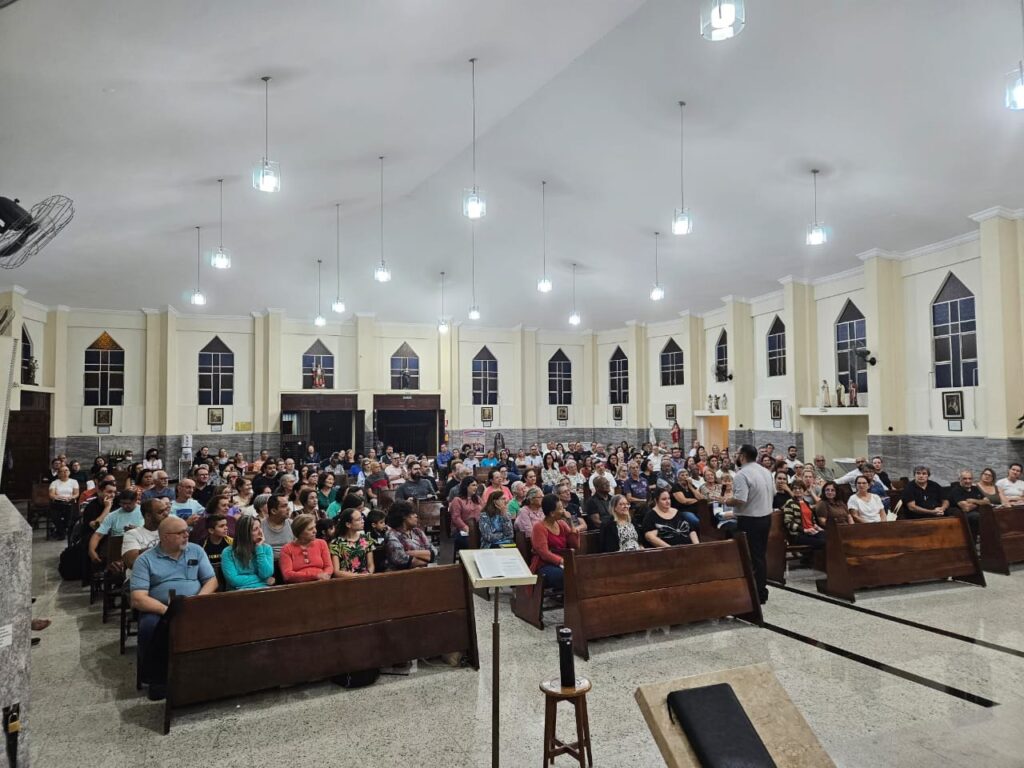 Belém: centenas de ministros extraordinários da Sagrada Comunhão participam de semana de formação - Jornal O São Paulo