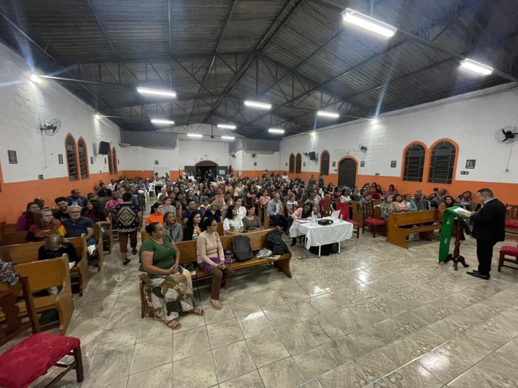 Belém: centenas de ministros extraordinários da Sagrada Comunhão participam de semana de formação - Jornal O São Paulo