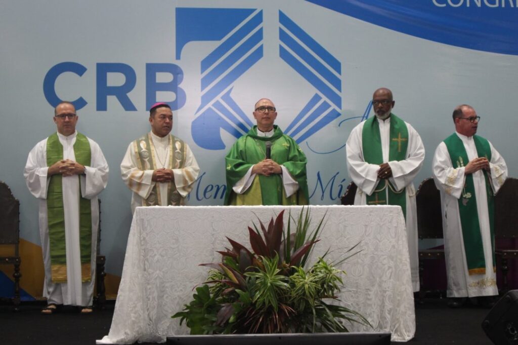 CRB 70 anos: religiosos e religiosas de mãos dadas no espírito de intercongracionalidade, com carismas fortalecidos - Jornal O São Paulo