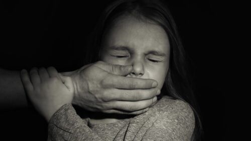 Milhões de crianças são tratadas com violência dentro da própria casa - Jornal O São Paulo