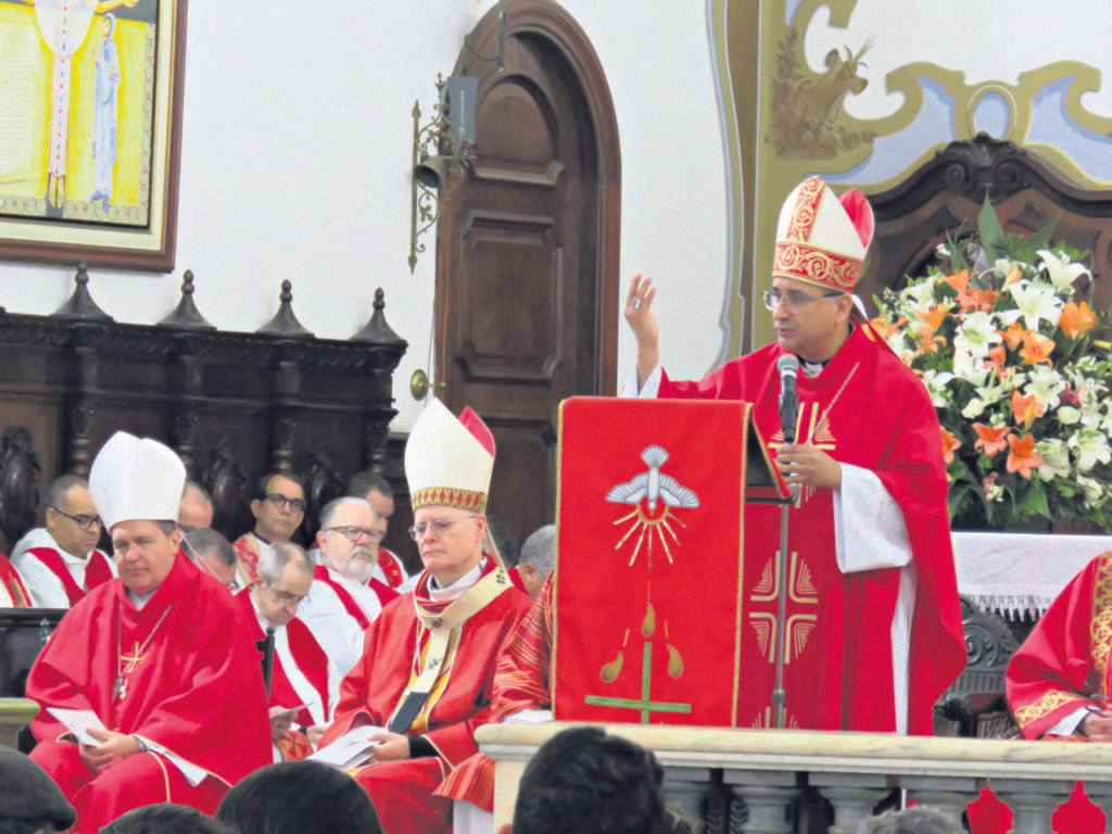 Dom Rogério Augusto das Neves comemora jubileu de prata sacerdotal - Jornal O São Paulo