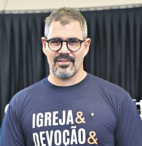 Juliano Cazarré: ‘Por que não dar chance à vida e afogar o mal com o bem?’ - Jornal O São Paulo