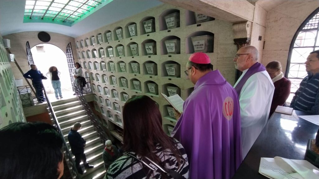 Sé: Atenção aos jovens e aos casais; respeito aos sacerdotes falecidos - Jornal O São Paulo