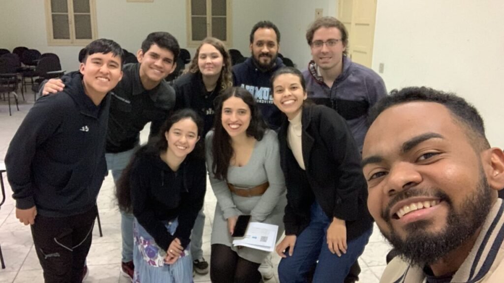 Sé: Atenção aos jovens e aos casais; respeito aos sacerdotes falecidos - Jornal O São Paulo