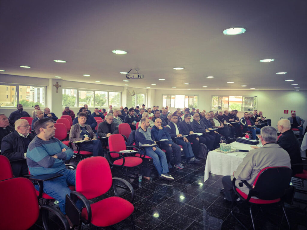 Arcebispo de São Paulo tem reunião com o clero atuante na Região Santana