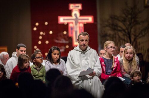 França: Em Taizé, um diálogo entre jovens cristãos e muçulmanos em favor da amizade verdadeira - Jornal O São Paulo