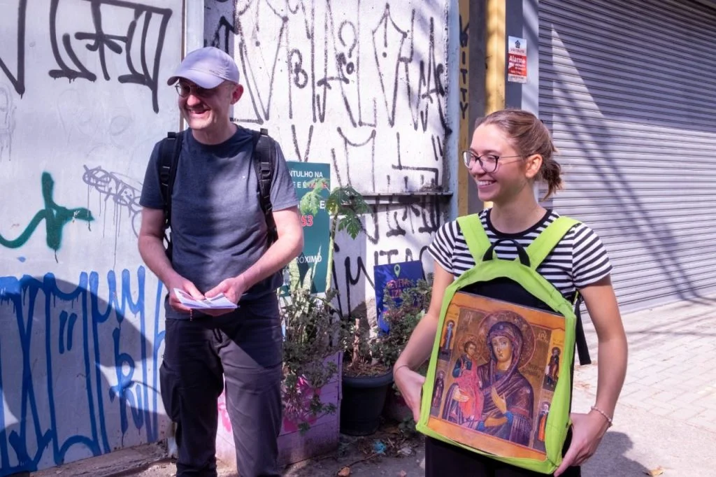 Maria, ‘Mãe dos Jovens’ caminha pelas ruas da Mooca - Jornal O São Paulo