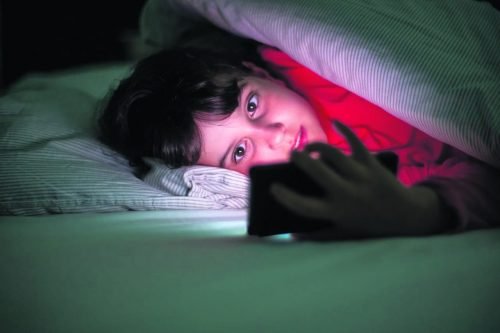 Câmara aprova projeto sobre proteção de crianças em ambientes digitais - Jornal O São Paulo