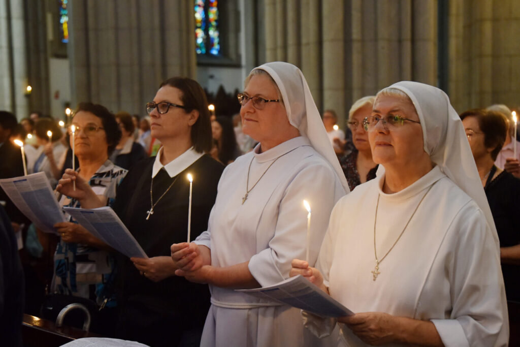 Os consagrados tornam visíveis as maravilhas de Deus à humanidade - Jornal O São Paulo