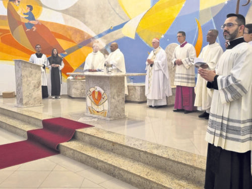 Na Região Belém, Cardeal Scherer dedica igreja e o altar da matriz da Paróquia Imaculada Conceição - Jornal O São Paulo
