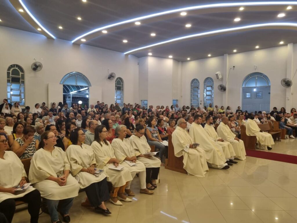 Na Região Belém, Cardeal Scherer dedica igreja e o altar da matriz da Paróquia Imaculada Conceição - Jornal O São Paulo