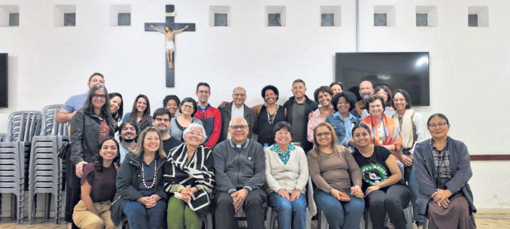 Dom Rogério realiza visita pastoral à Paróquia Santa Generosa - Jornal O São Paulo