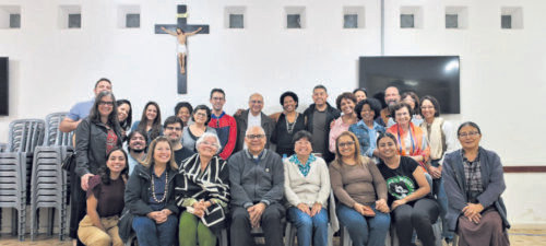 Dom Rogério realiza visita pastoral à Paróquia Santa Generosa - Jornal O São Paulo