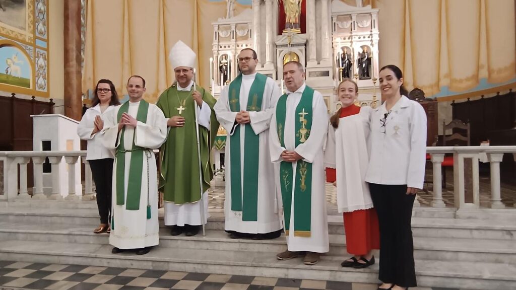 Dom Rogério faz visita pastoral à Paróquia Santo Agostinho - Jornal O São Paulo