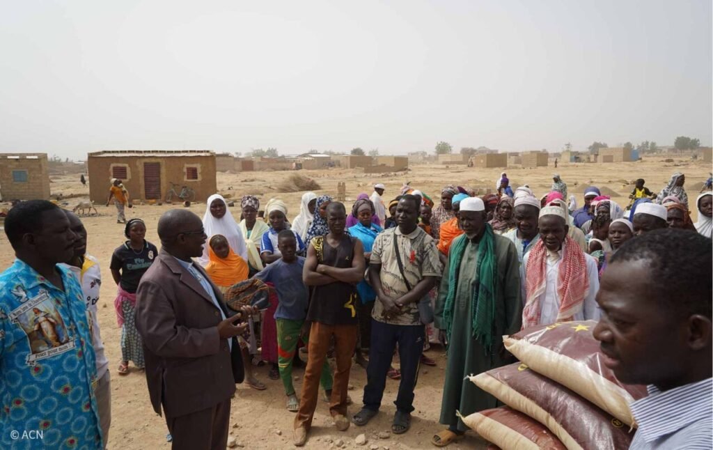 Ataque em Burkina Faso resulta em mais de 150 mortos - Jornal O São Paulo