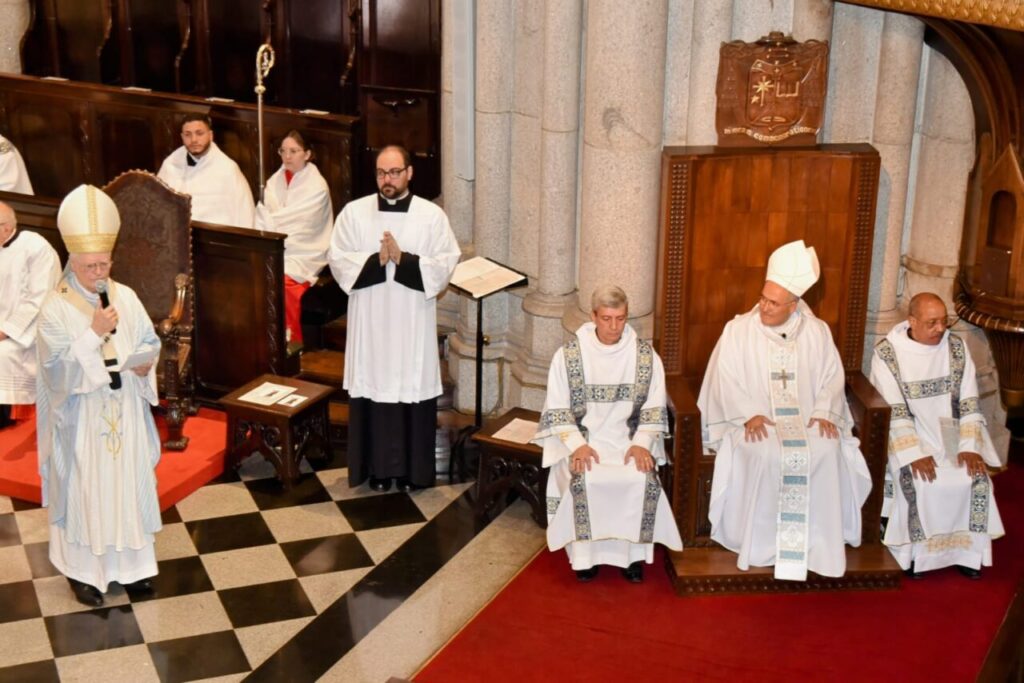 Cardeal Tolentino preside missa da solenidade da Assunção de Nossa Senhora na Catedral da Sé - Jornal O São Paulo