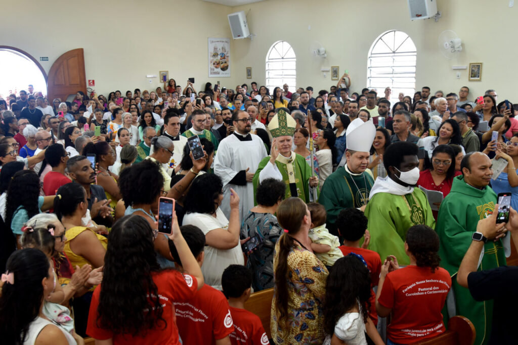 Em missa solene, Dom Odilo cria a Paróquia Nossa Senhora das Flores - Jornal O São Paulo