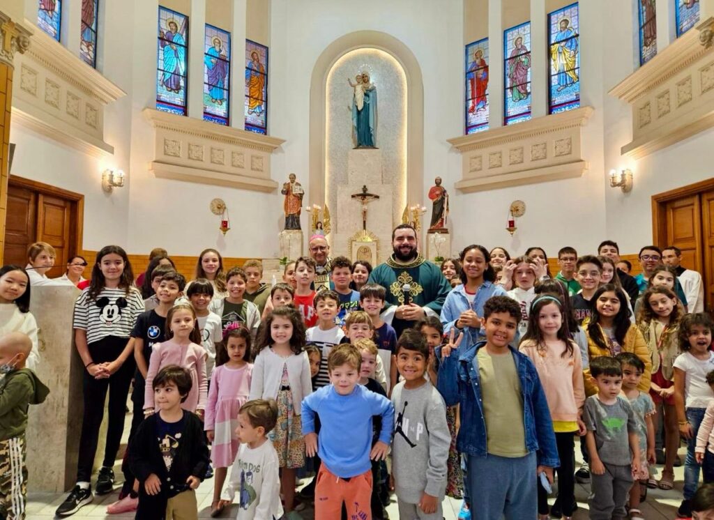 Dom Rogério realiza visita pastoral à Paróquia Santo Inácio de Loyola e São Paulo