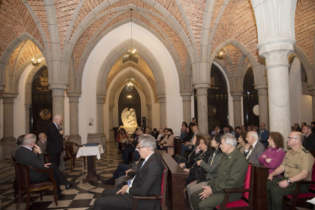 Catedral da Sé é homenageada pelo Instituto Histórico e Geográfico e pela Associação Comercial de São Paulo