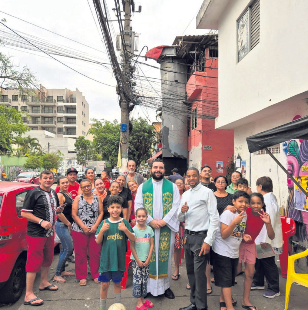 Festas de padroeiros, ações sociais e missas com Crismas em destaque na Sé - Jornal O São Paulo