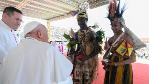Papa aos jovens de Papua-Nova Guiné: pratiquem a linguagem do amor e do serviço - Jornal O São Paulo