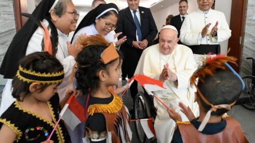 Encurtando distâncias: Papa Francisco vai à Ásia e à Oceania, em sua viagem apostólica mais longa - Jornal O São Paulo