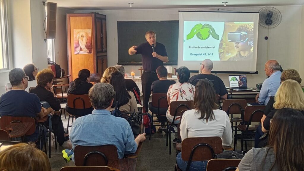 Sé: Formações enfocam famílias, estudo da Bíblia e atenção a crianças e adolescentes - Jornal O São Paulo