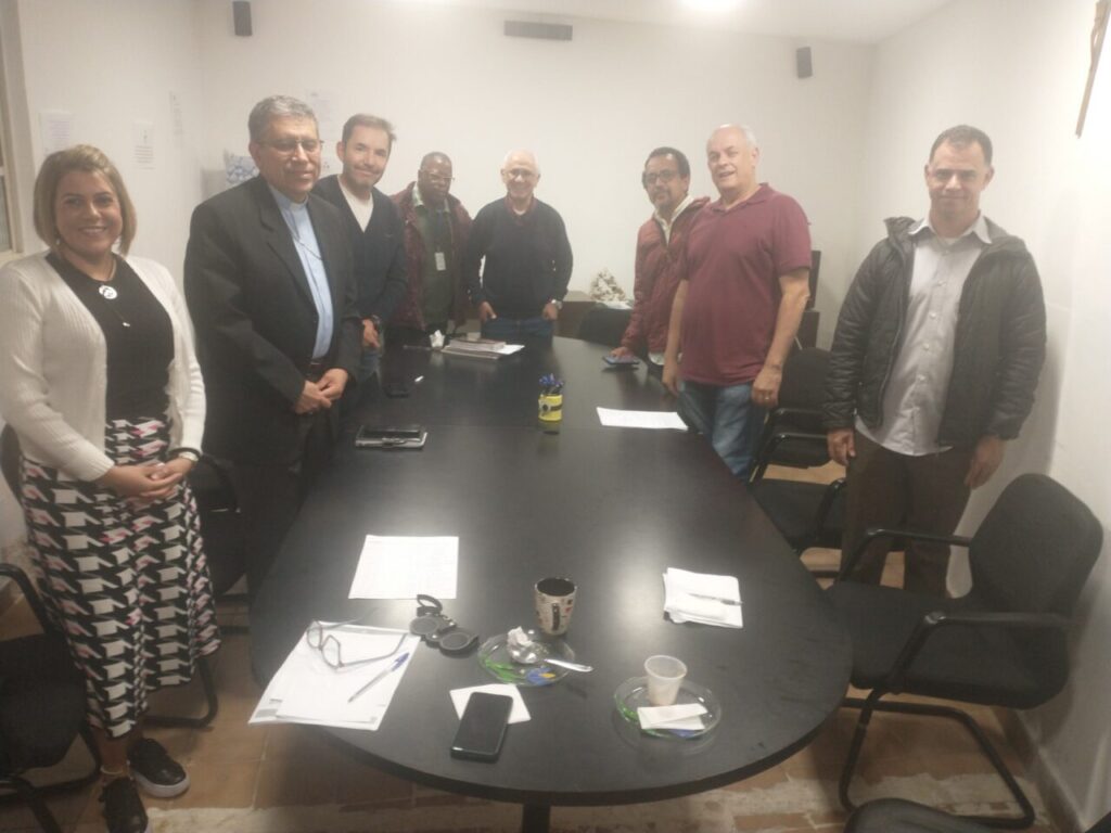 Crisma, retiro para jovens e reuniões mobilizam fiéis na Lapa - Jornal O São Paulo