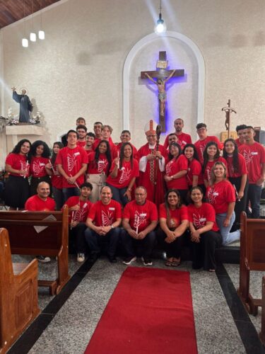 Crisma, retiro para jovens e reuniões mobilizam fiéis na Lapa - Jornal O São Paulo