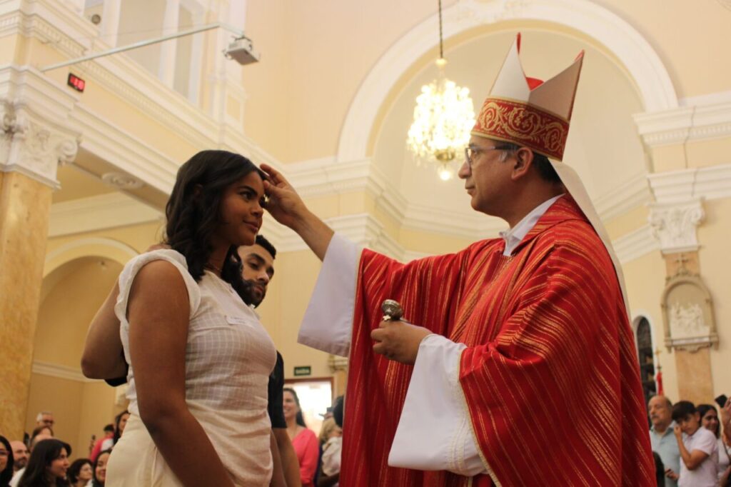 Ações sociais, festas de padroeiros e Crismas são destaques na Sé - Jornal O São Paulo