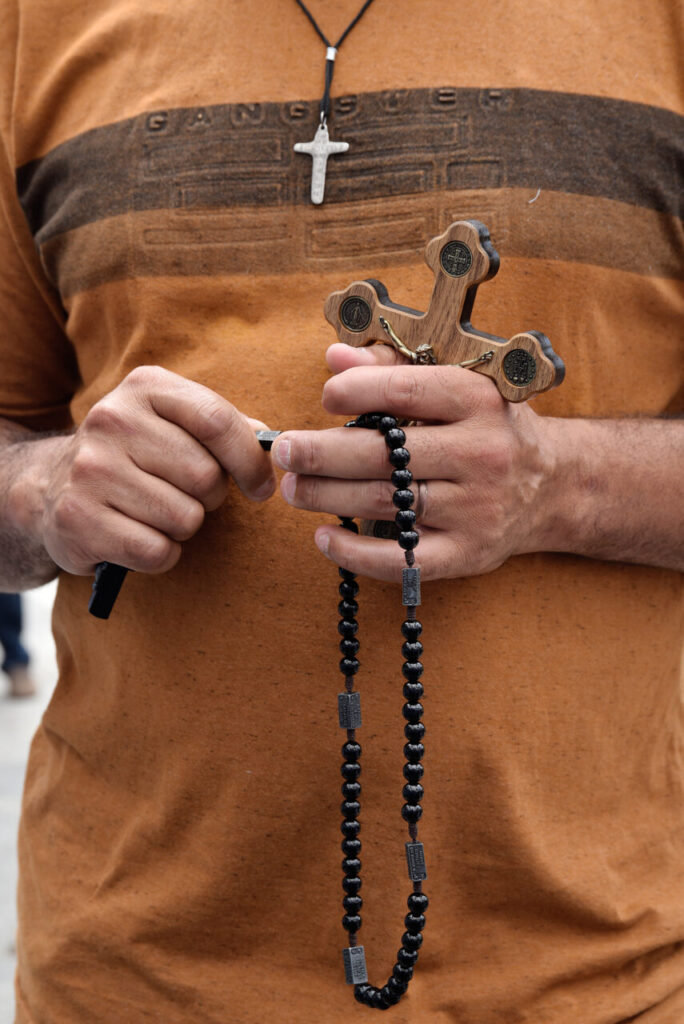 Pela paz, pela família e pela santificação de vida, reze o Rosário - Jornal O São Paulo