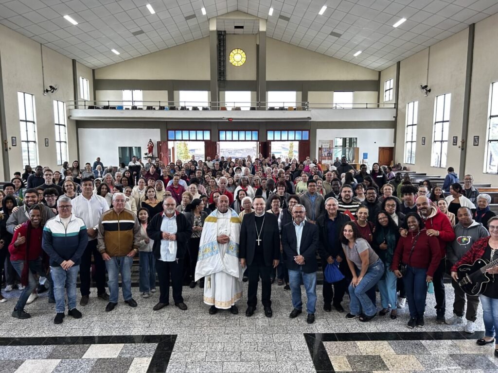 Missas e formações mobilizam fiéis e sacerdotes na Região Belém - Jornal O São Paulo