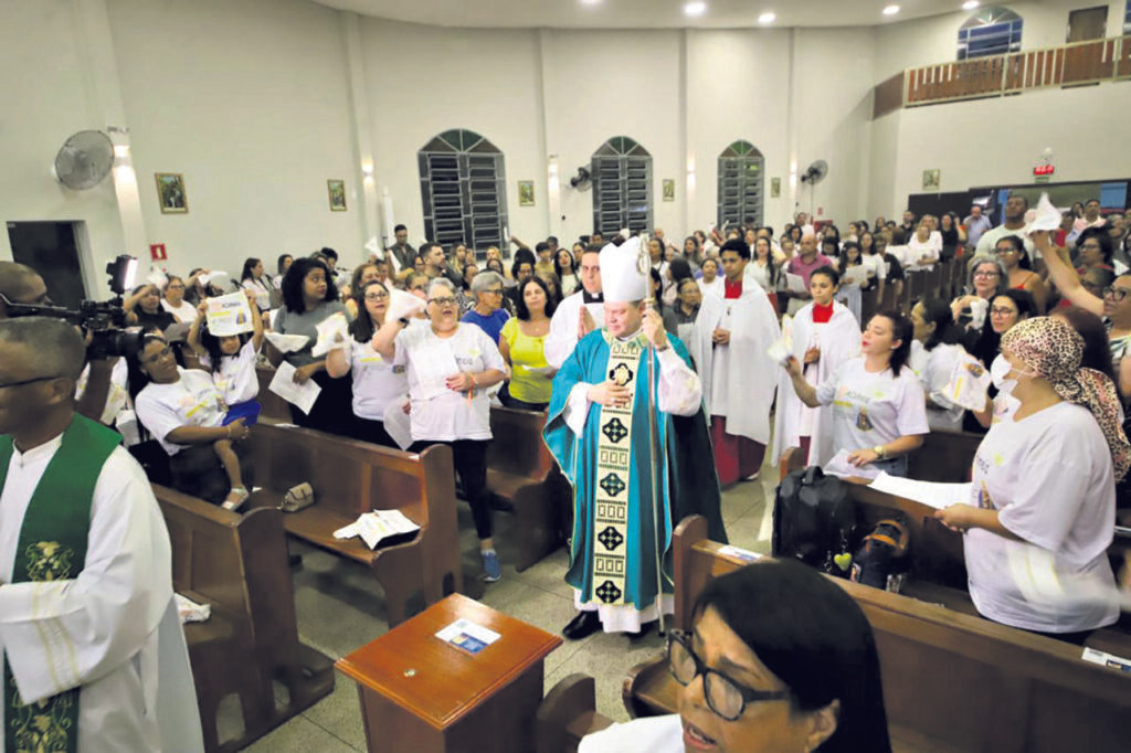 Festas de padroeiros, formações e missas com Crismas são destaques na Região Belém - Jornal O São Paulo