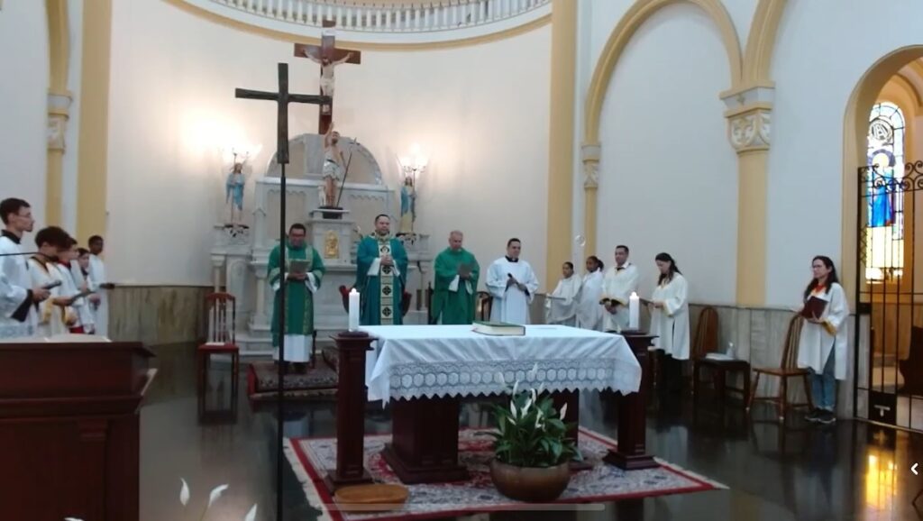 Festas de padroeiros, formações e missas com Crismas são destaques na Região Belém - Jornal O São Paulo