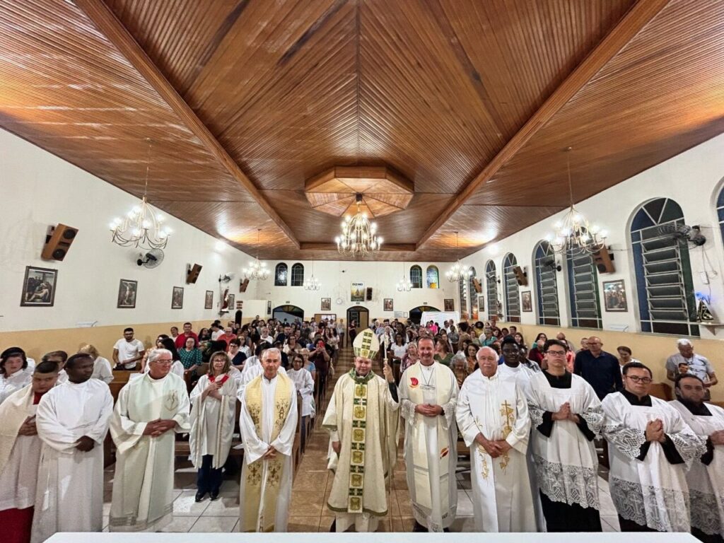 Festas de padroeiros, formações e missas com Crismas são destaques na Região Belém - Jornal O São Paulo